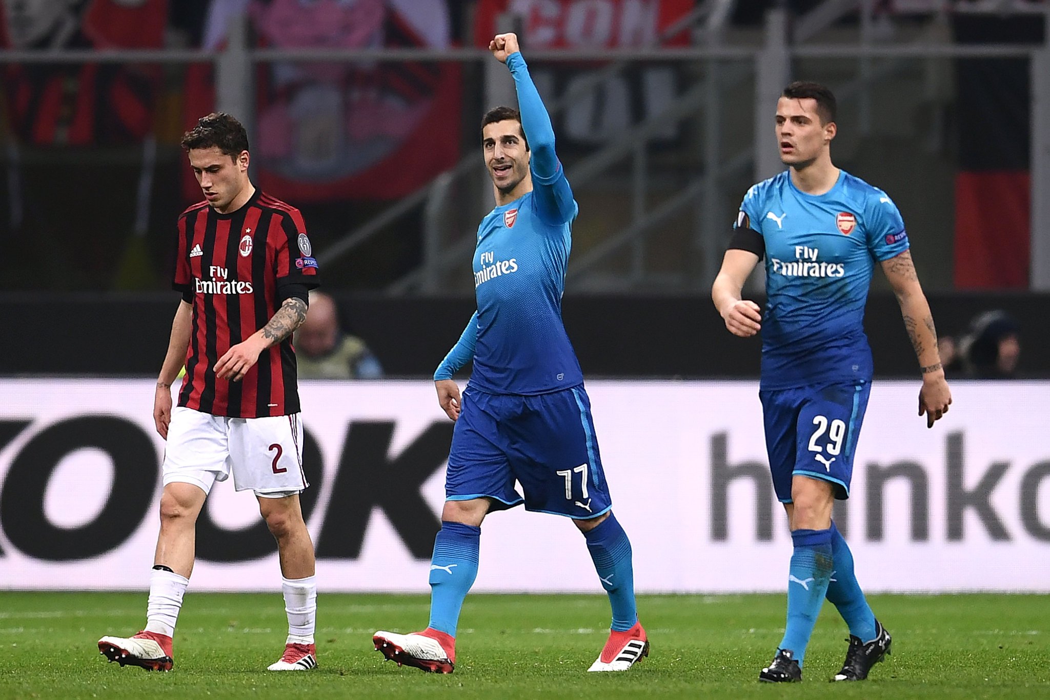 Arsenal domine Milan et entrevoit déjà les quarts